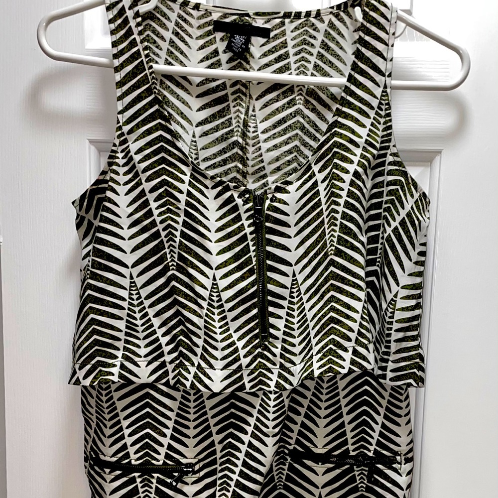 Kenneth Cole New York Dress W/Zipper - New w/o tag